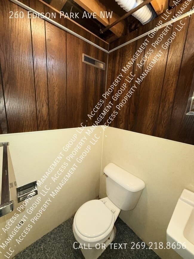 Building Photo - 260 Edison Park Ave NW