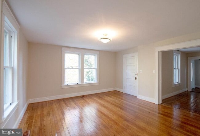 Building Photo - 401 Henry Clay St