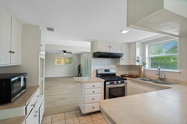 Building Photo - 514 Hughes Dr