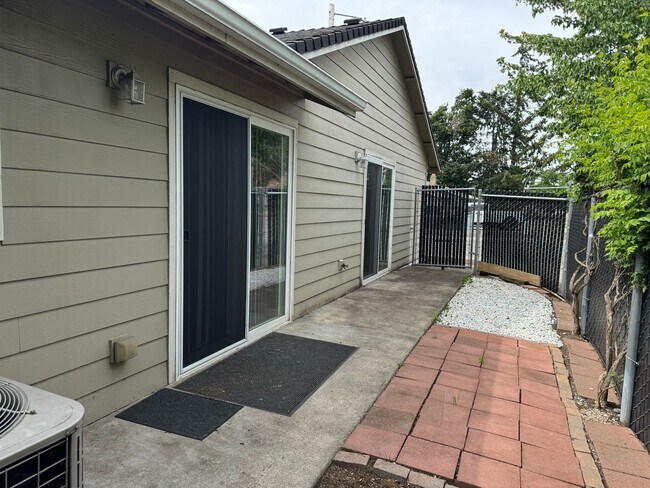 Building Photo - 4195 Glacier View Dr
