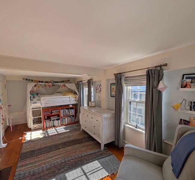 Building Photo - 15 Washington St