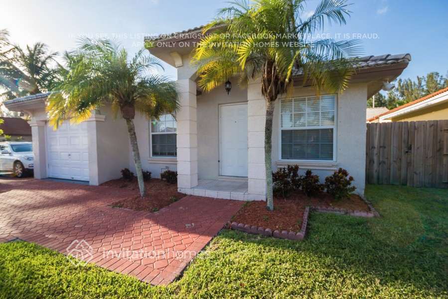 Building Photo - 12739 NW 11th Terrace