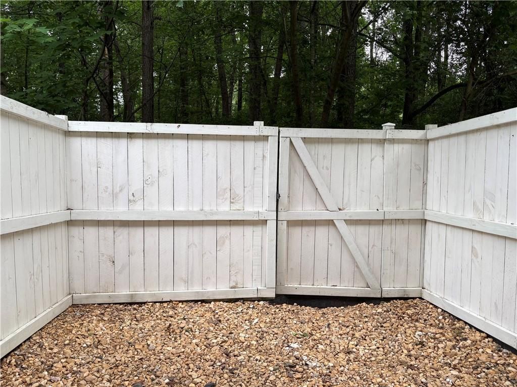 Building Photo - 1581 Cove Creek Cir