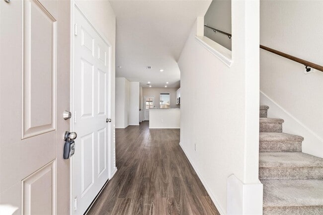 Building Photo - Beautiful HOME Katy Crossing! Fantastic Two Story home with 4 Beds/3 Baths/2 Car Garage, Master +...