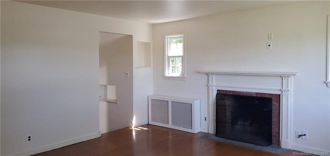 Building Photo - 246 West Ave