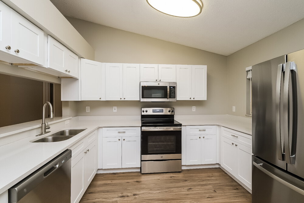 Building Photo - 28507 Tall Grass Dr