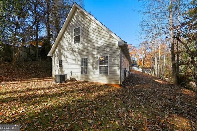 Building Photo - 2515 Lakeview Trail