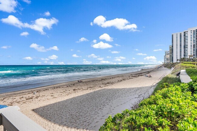 Building Photo - 5420 N Ocean Dr