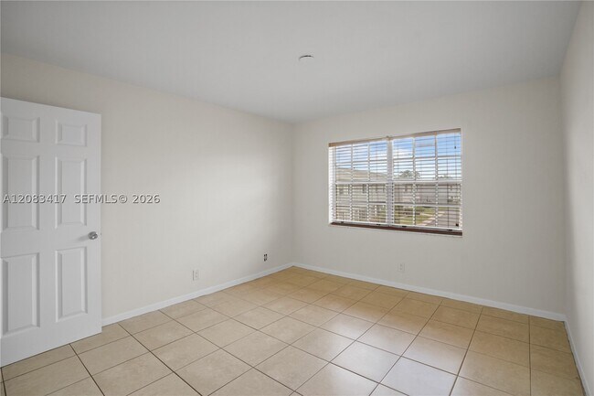 Building Photo - 1749 SW 81st Ln