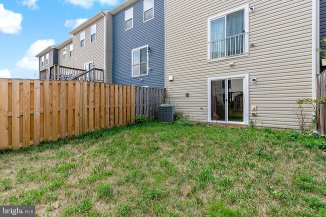 Building Photo - 162 Magellan Dr