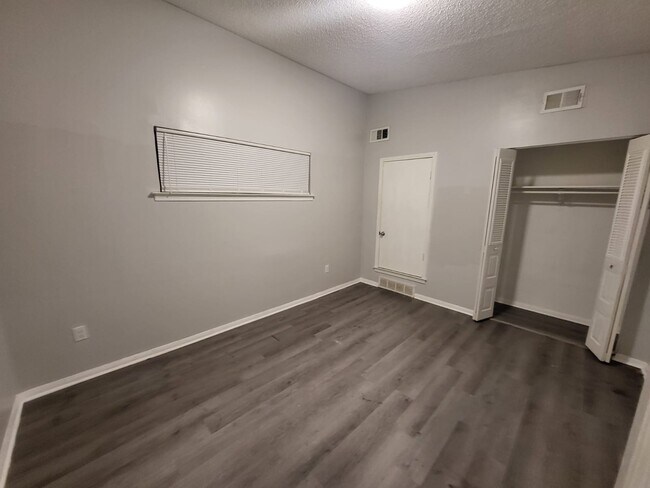 Building Photo - 3350 Kirby Trees Pl