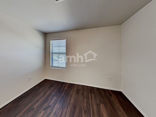 Building Photo - 14376 N Bannerstone Ct