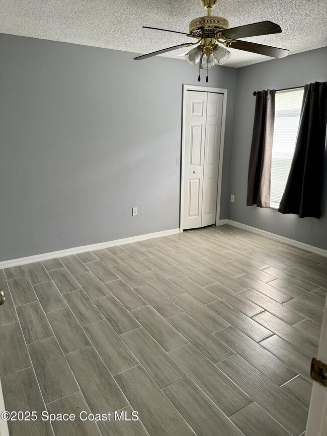 Building Photo - 209 Grand Preserve Way