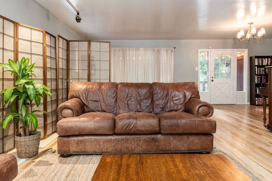 Building Photo - 3410 S 2700 E