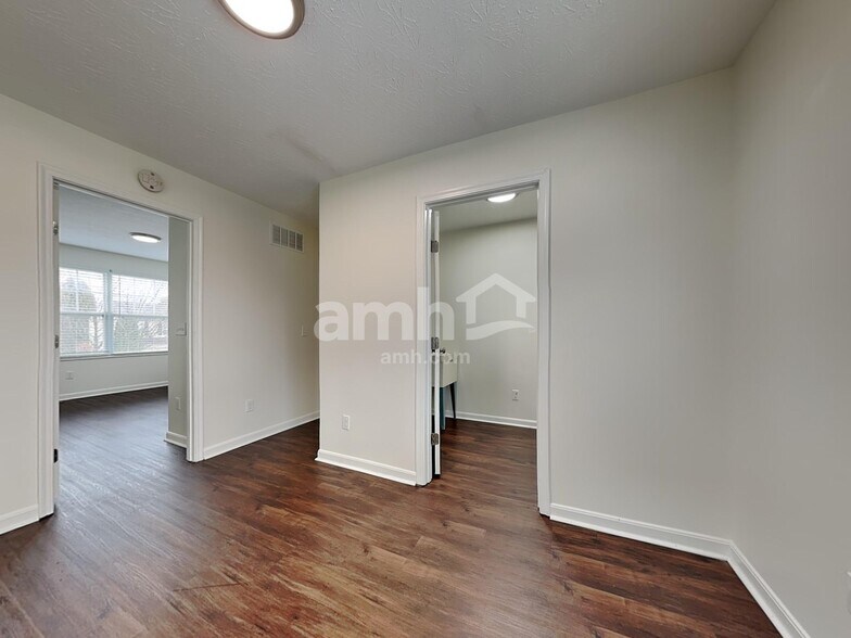 Building Photo - 6683 S Andover Way