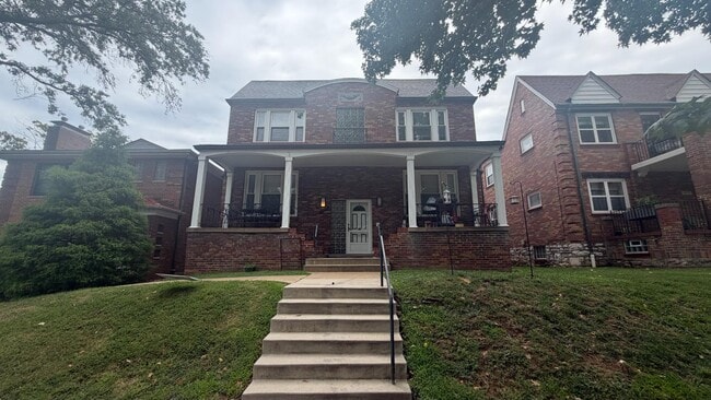 Building Photo - 6663 Devonshire Ave