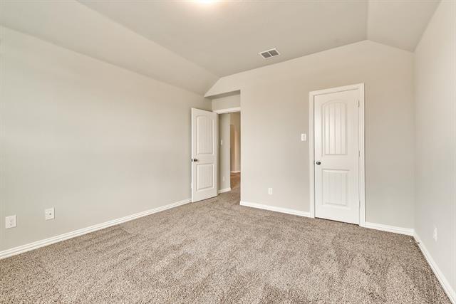 Building Photo - 16700 Lincoln Park Ln