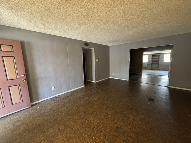 Building Photo - 6316 W Catalina Dr