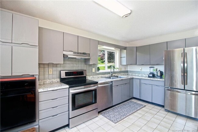 Building Photo - 299 Virgo Dr