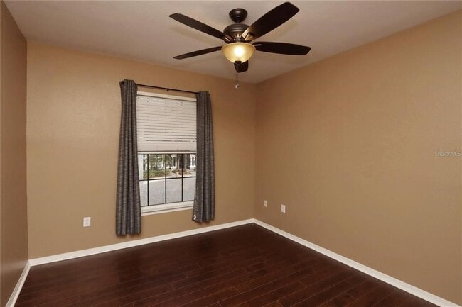 Building Photo - 9918 Courtney Palms Blvd