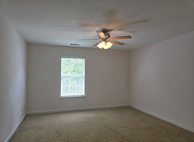 Building Photo - 932-p932 Windmill Pkwy