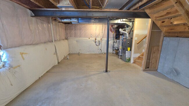 Building Photo - 7238 Banberry Dr