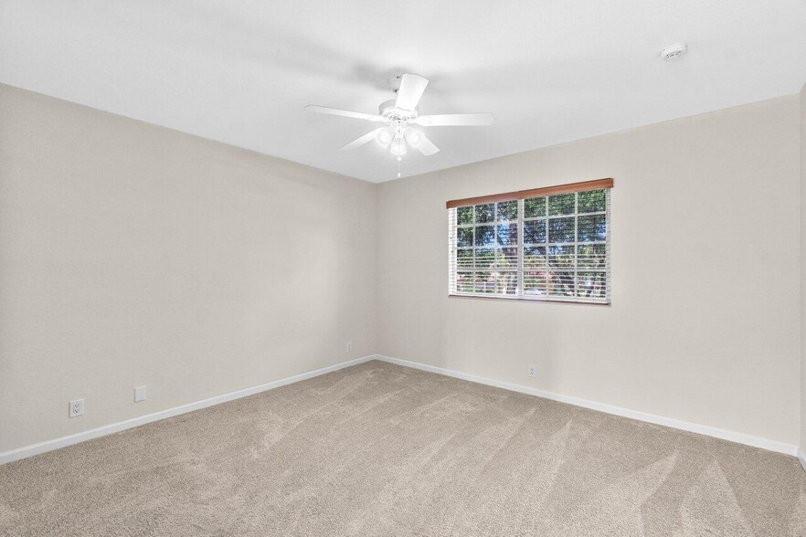 Building Photo - 7359 Briella Dr