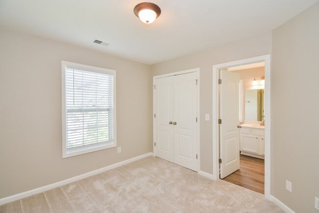 Building Photo - 6578 Harrington Pl
