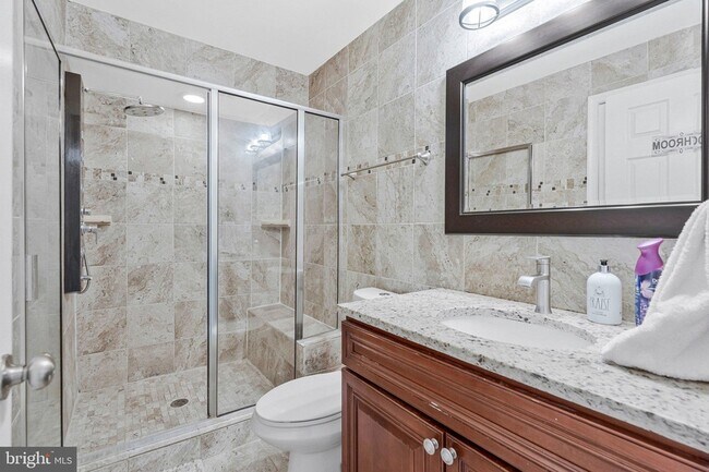 Building Photo - 43612 Winthrop Ct