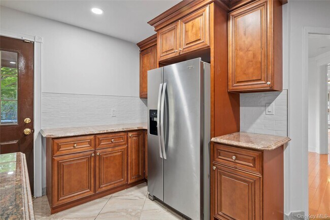 Building Photo - 20 Overhill Pl