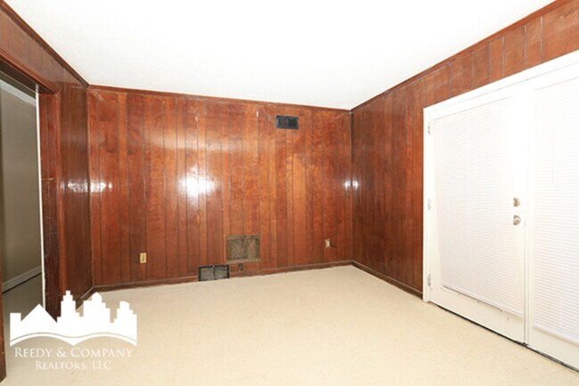 Building Photo - 5087 Breckenwood Dr