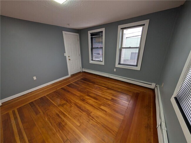 Building Photo - 57 Pleasant St