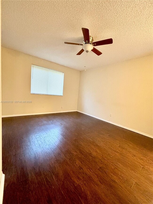 Building Photo - 1040 Coral Club Dr