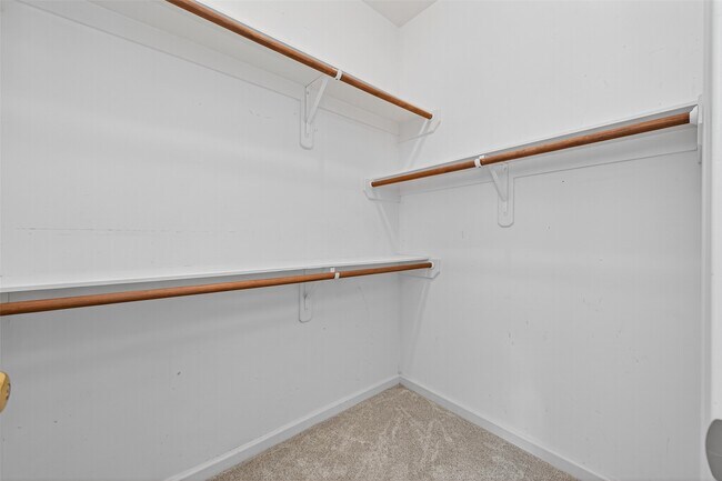 Primary Photo - 5732 Kansas St