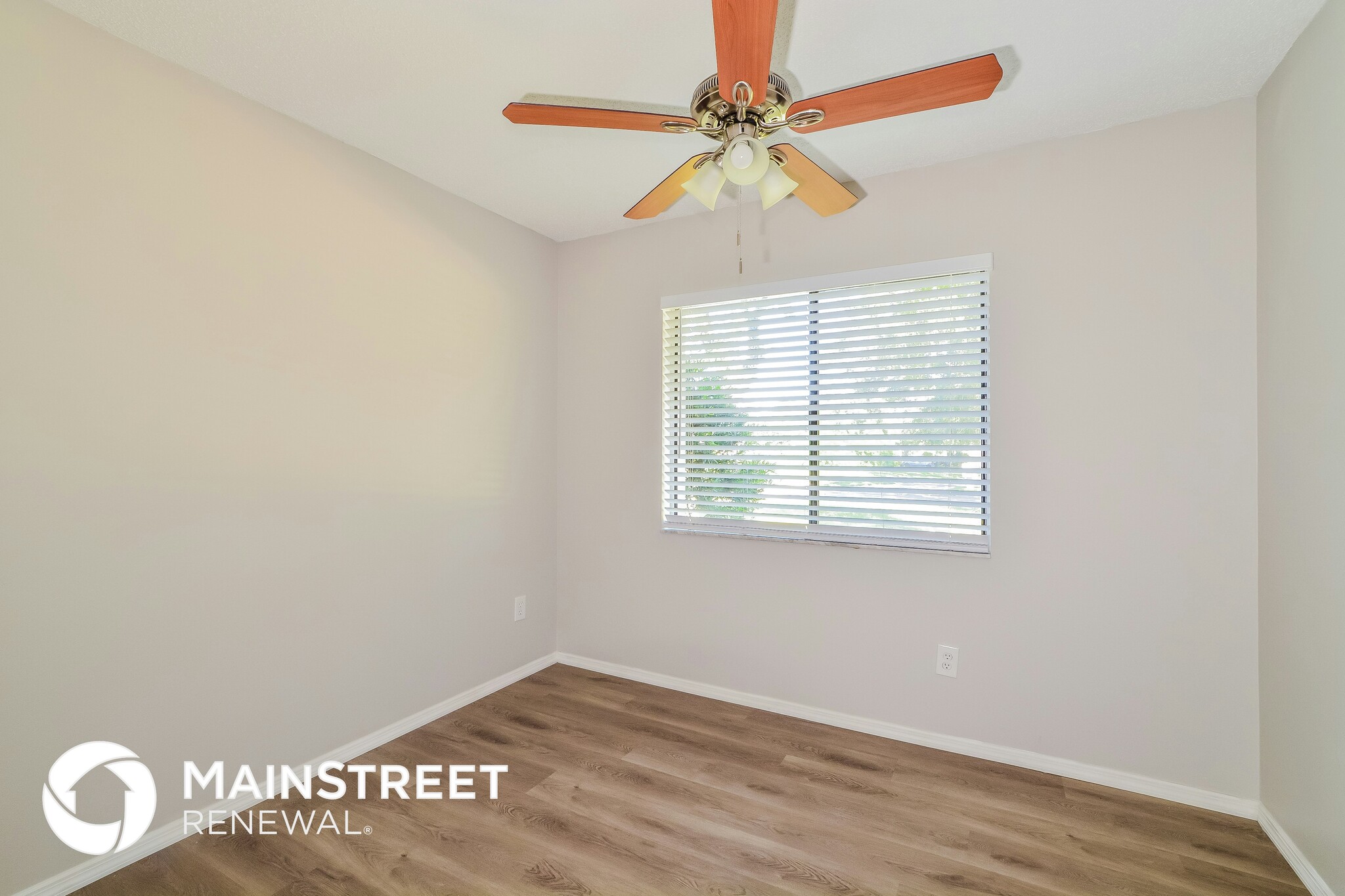 Building Photo - 7608 Lakeside Woods Dr