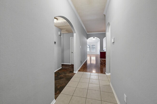 Building Photo - 16711 Moss Green Ct