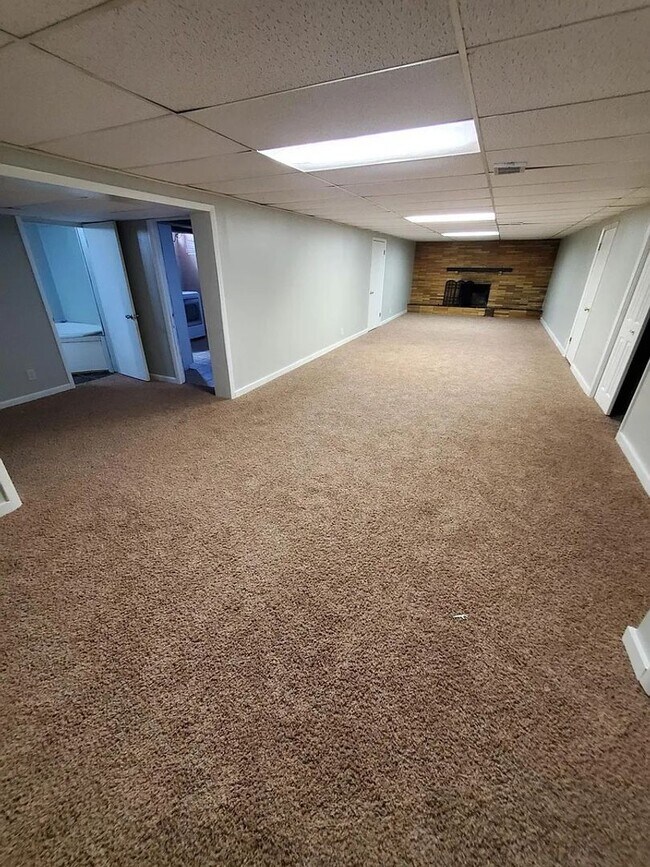 Building Photo - Single Family Home in Desirable Kentwood