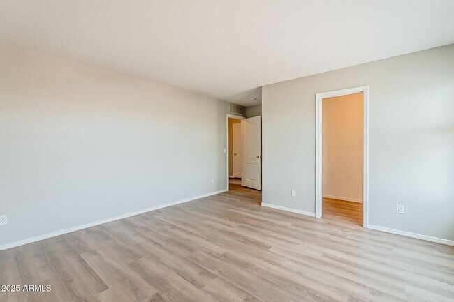 Building Photo - 3122 W Apollo Rd