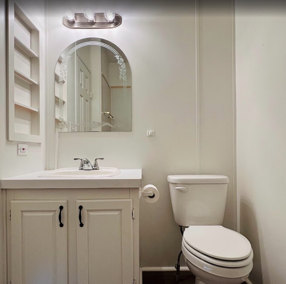 Building Photo - 127 County Road 3816