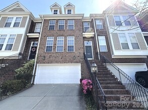 Building Photo - 2613 Huntman Way