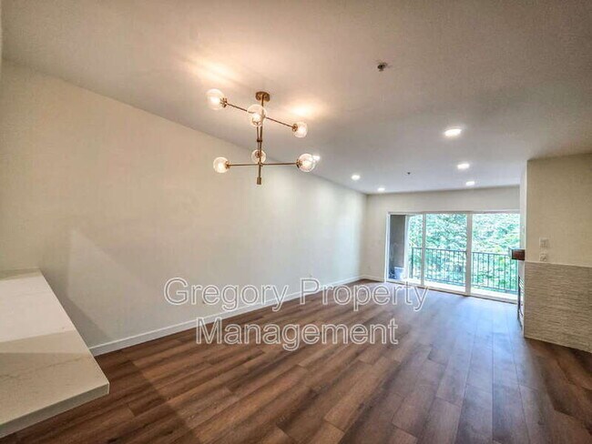 Building Photo - 12439 Totem Lake Way
