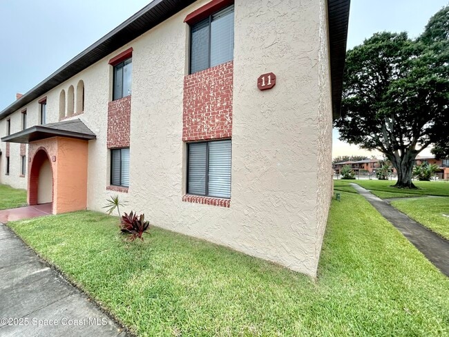Building Photo - 176 San Juan Cir