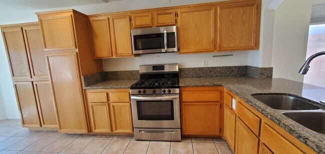 Building Photo - 1805 Quail Point Ct