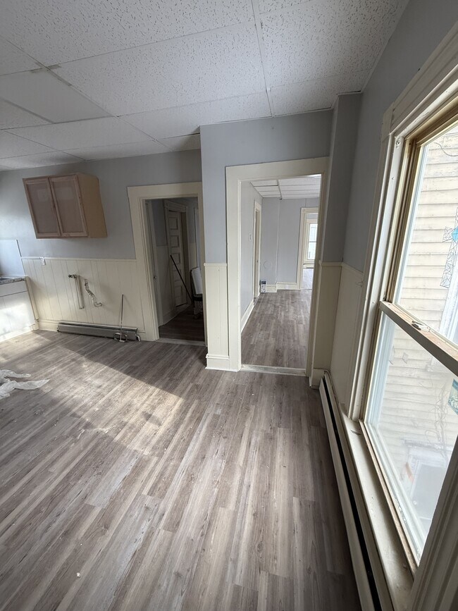 Building Photo - 16 Belmont Ave