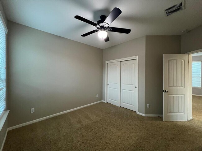 Building Photo - 11400 W Parmer Ln