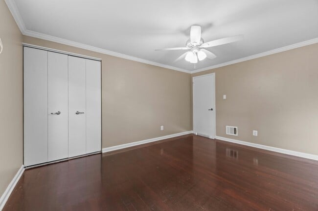 Building Photo - 3222 Coolidge Hwy