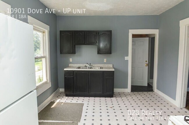 Building Photo - 10901 Dove Ave