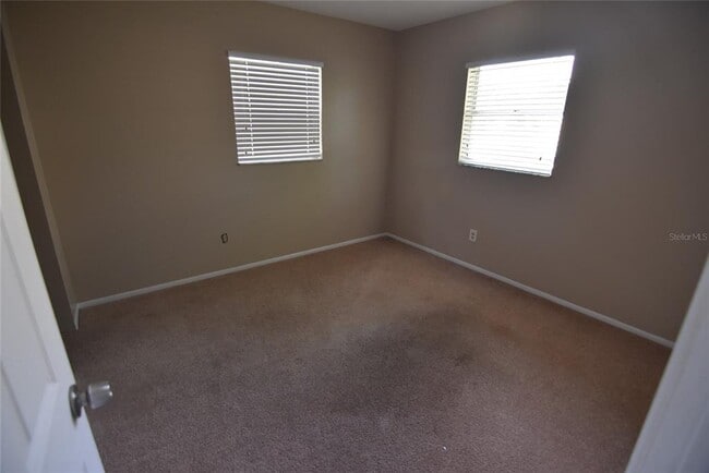 Building Photo - 423 Longwood Cir