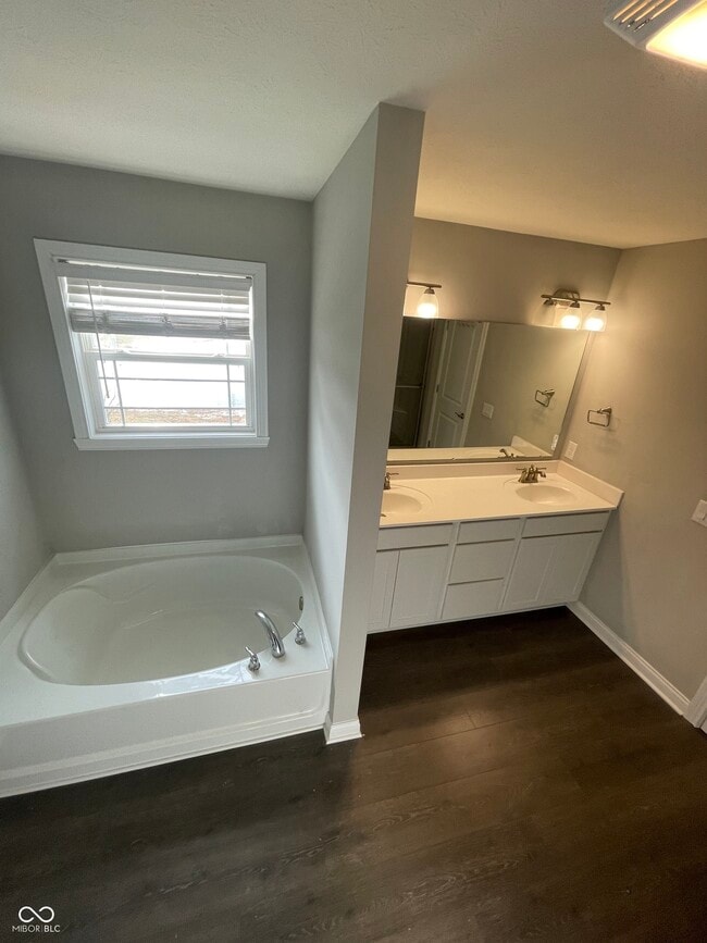 Building Photo - 7352 Doyal Dr