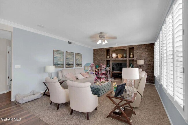 Building Photo - 6032 Ojo De Agua Dr
